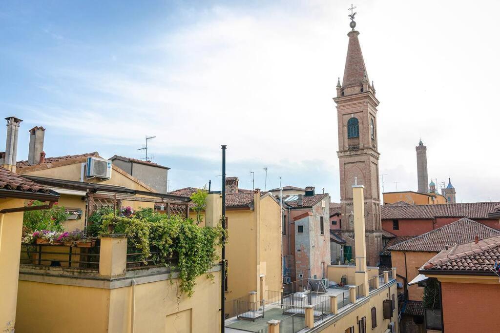 Casa Aldrovandi: Elegante E In Centro Storico Bologna Exterior foto